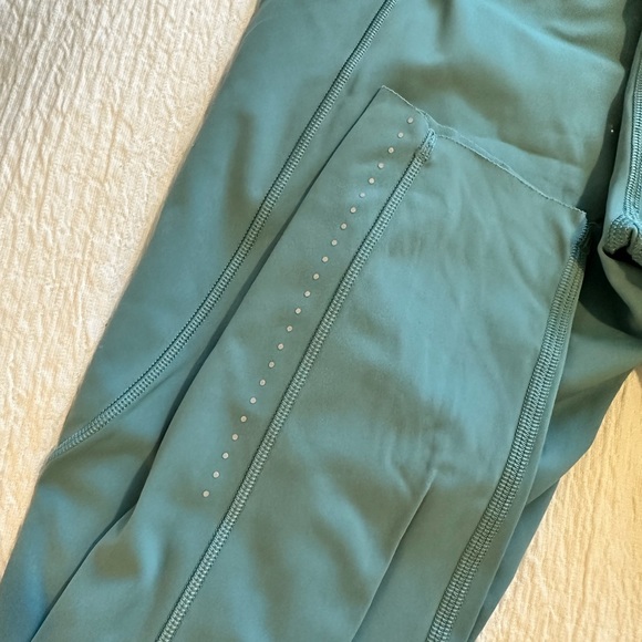 Lululemon Fast and Free HR Tight 25” Teal - Picture 4 of 11